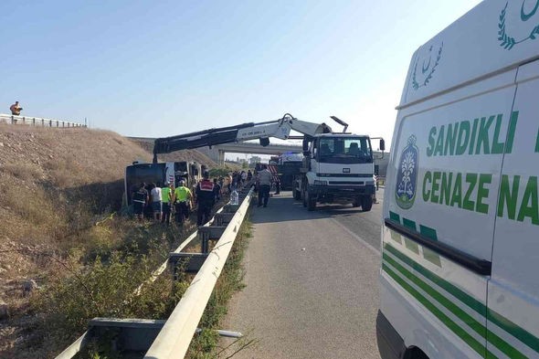 Çağırışçıları aparan avtobus aşdı: bir nəfər ölüb, 30 nəfər yaralanıb - FOTO